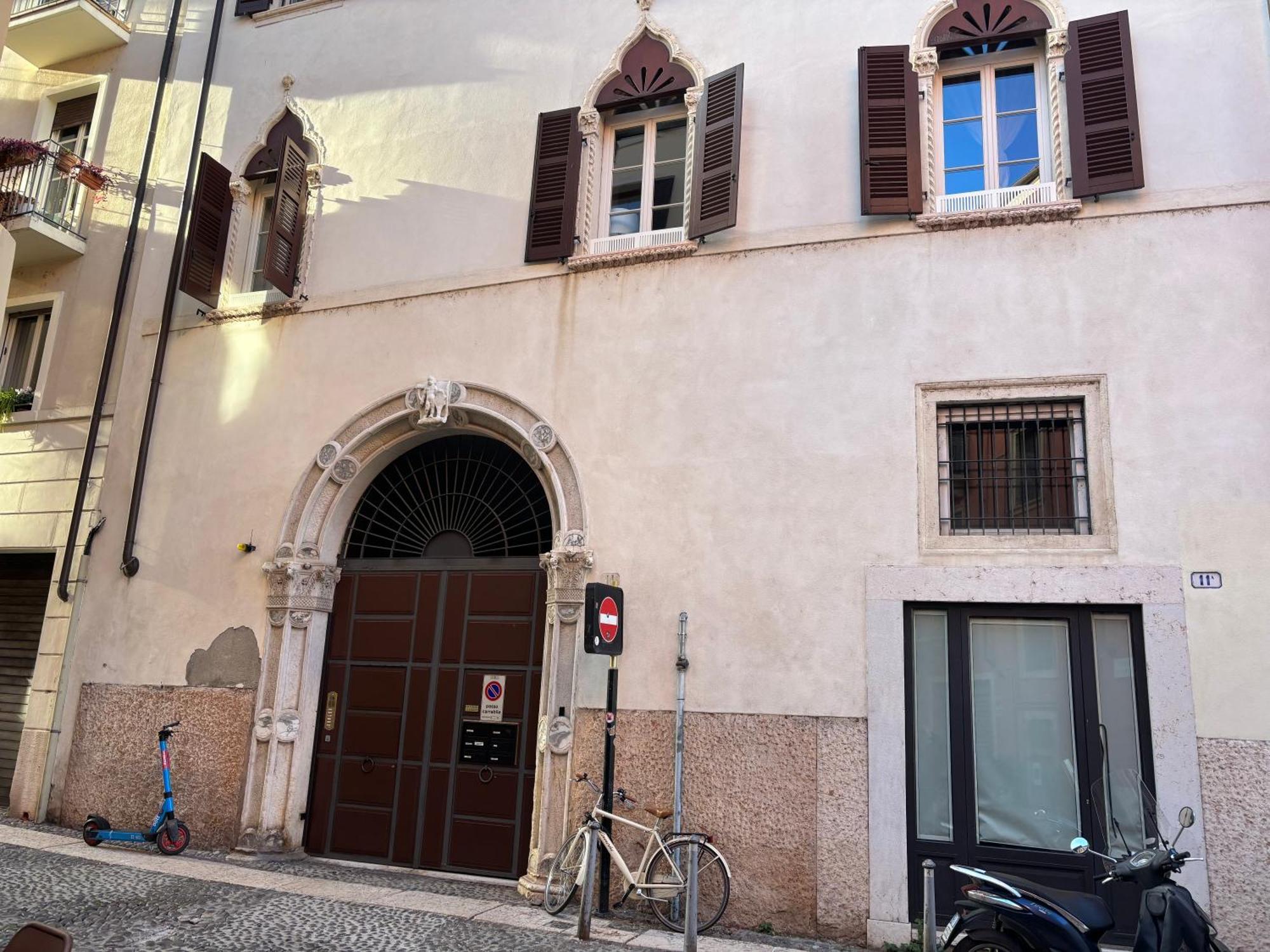 AD Verona flat Esterno foto